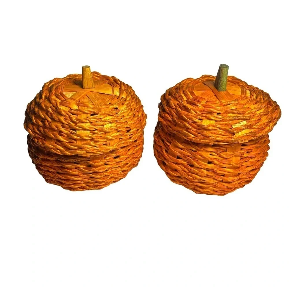 Lot Of 2 Wicker Halloween/Thanksgiving Orange Pumpkin Baskets with Lids 5”